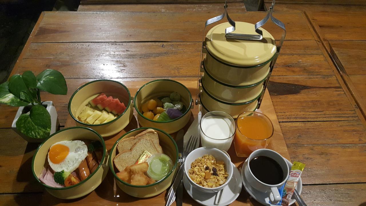 Hug Rimtharn Hotel Ban Khao Klom Eksteriør billede