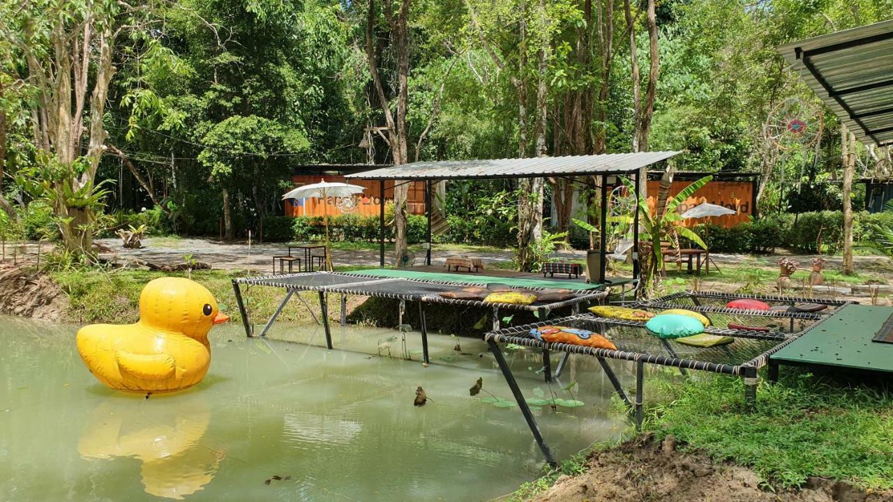 Hug Rimtharn Hotel Ban Khao Klom Eksteriør billede